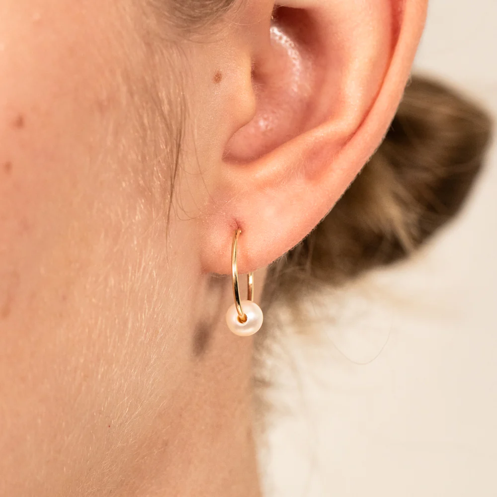9ct Yellow Gold 5mm Fresh Water Pearl 13mm Sleeper Earrings - Image 2