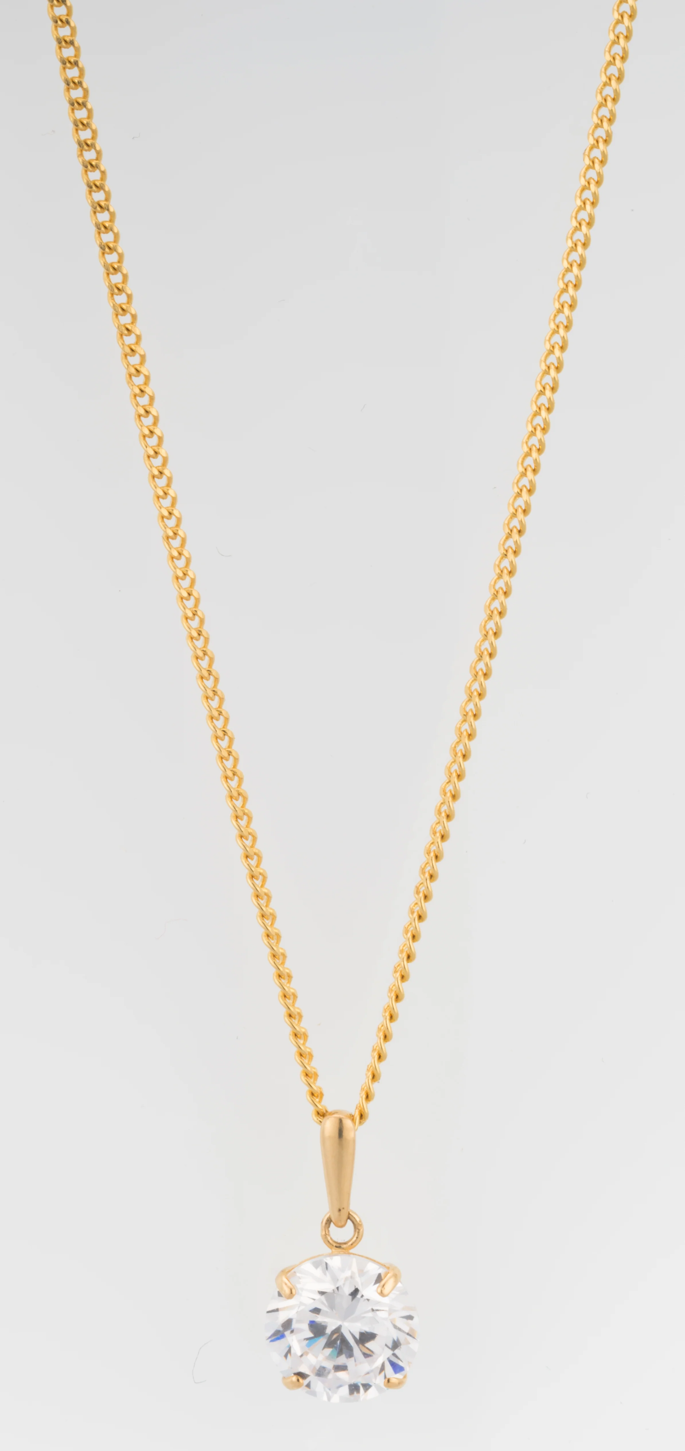 9ct Yellow Gold 8mm Brilliant Cut Zirconia Pendant - Image 2