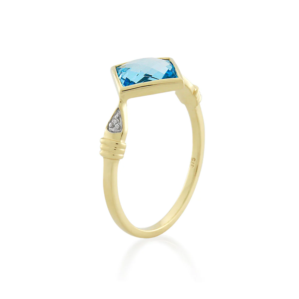 9ct Yellow Gold Blue Topaz and Diamond Ring - Image 2