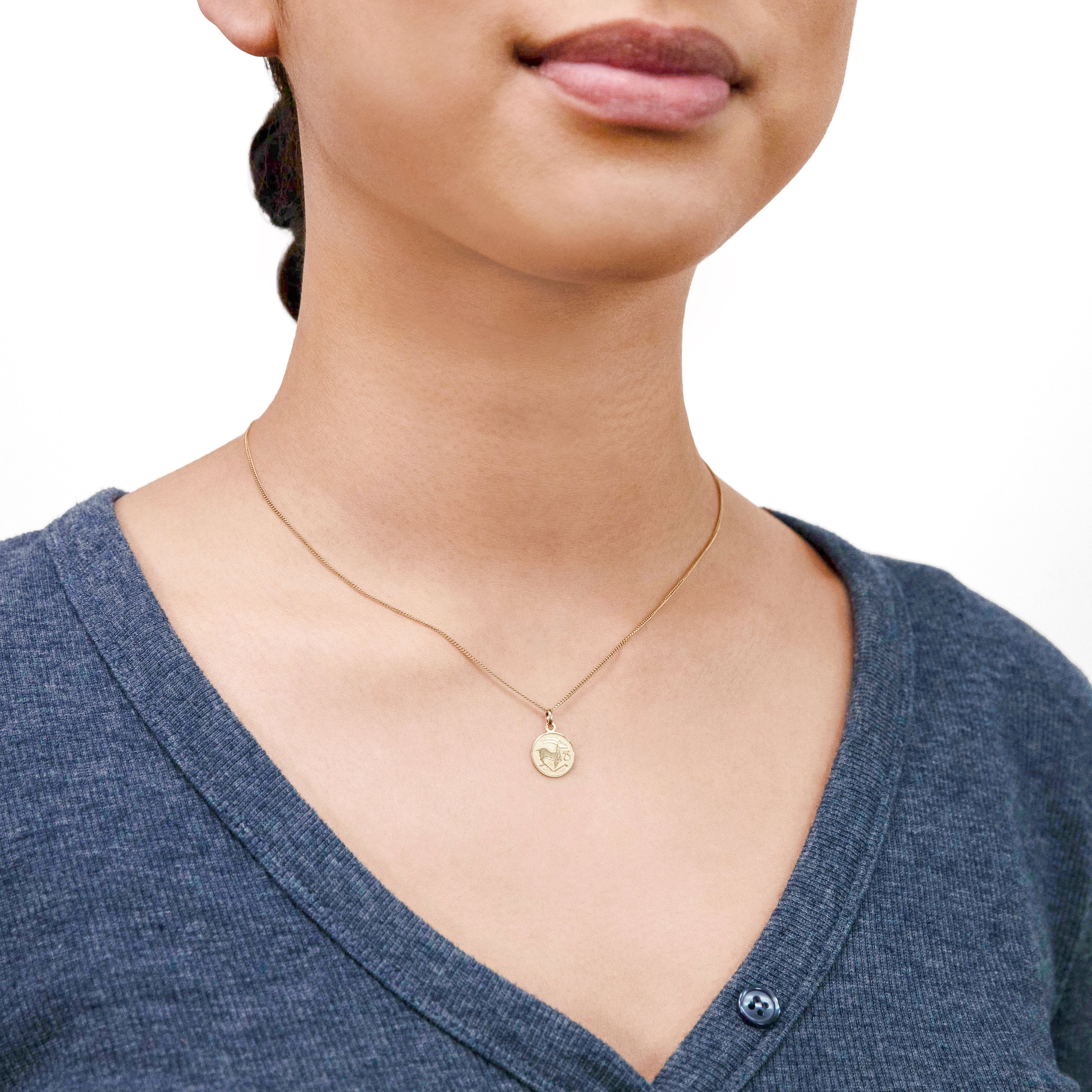 9ct Yellow Gold Capricorn Pendant - Image 2