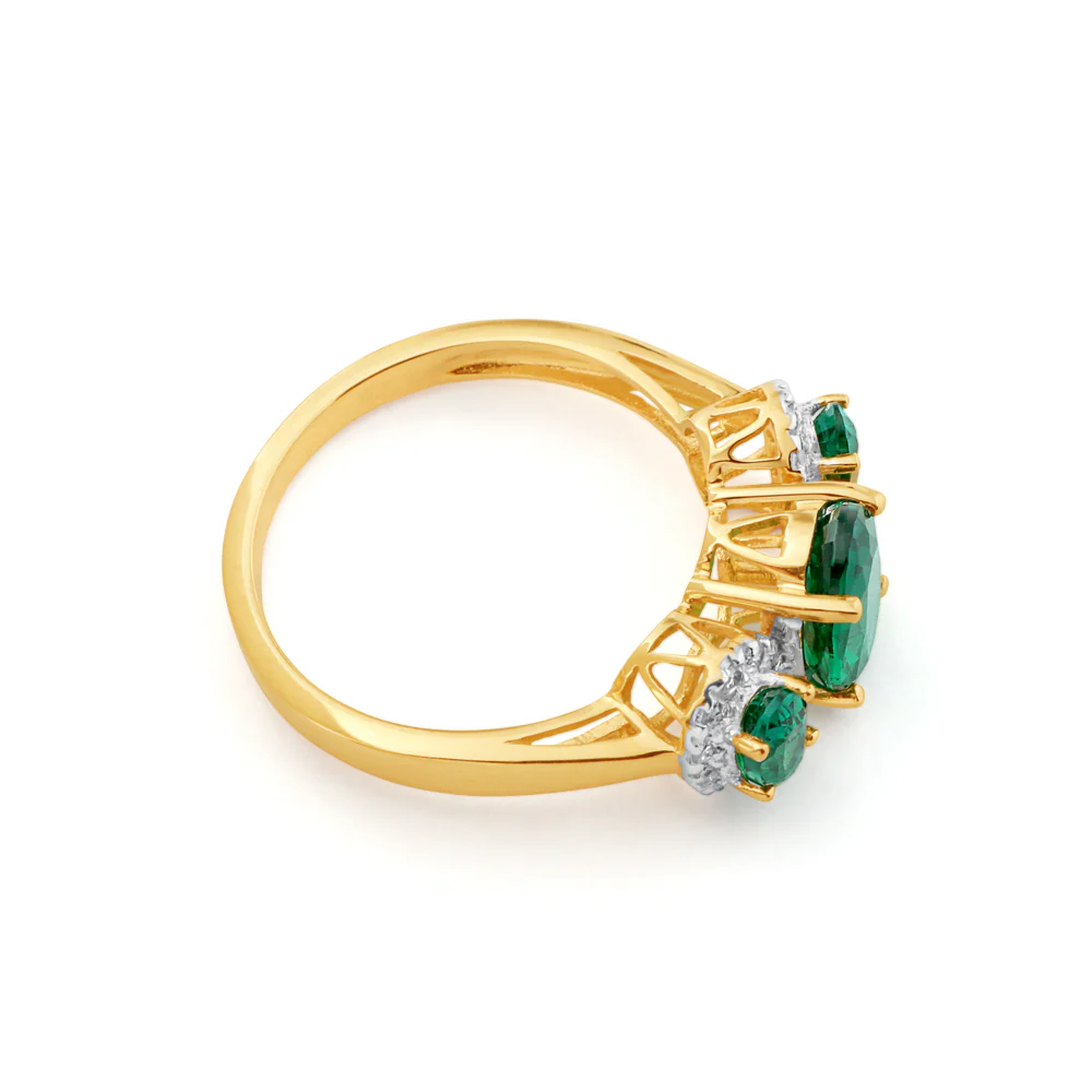9ct Yellow Gold Created Emerald & Diamond Trilogy Ring - Image 2