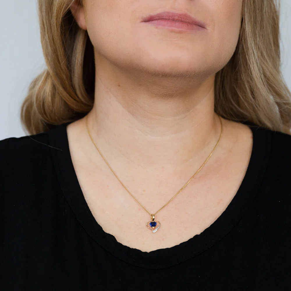 9ct Yellow Gold Created Sapphire Heart Pendant - Image 2