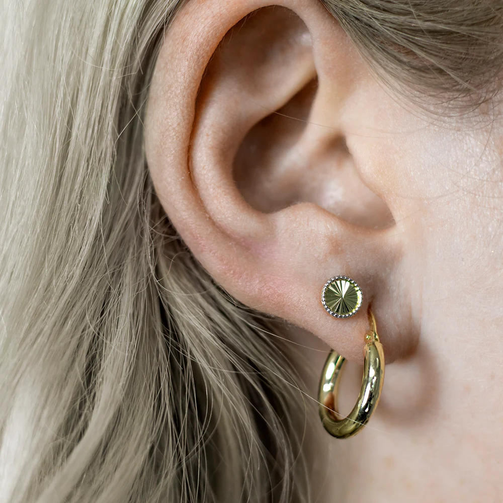 9ct Yellow Gold Diamond Cut Circle Stud Earrings - Image 2
