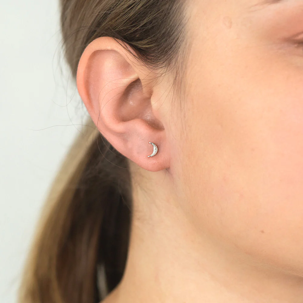 9ct Yellow Gold Diamond Moon Stud Earrings - Image 2