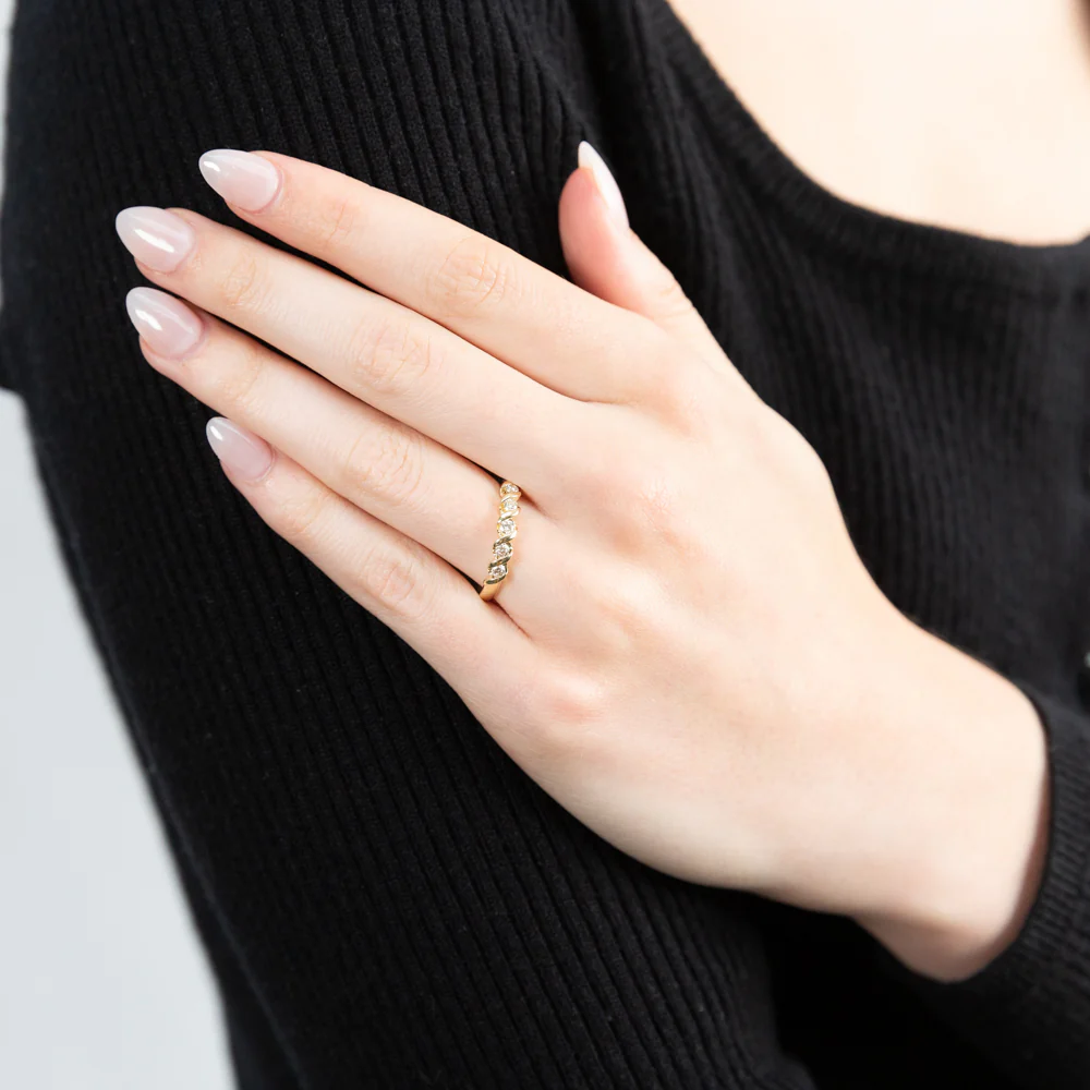 9ct Yellow Gold Diamond Promise Ring - Image 3