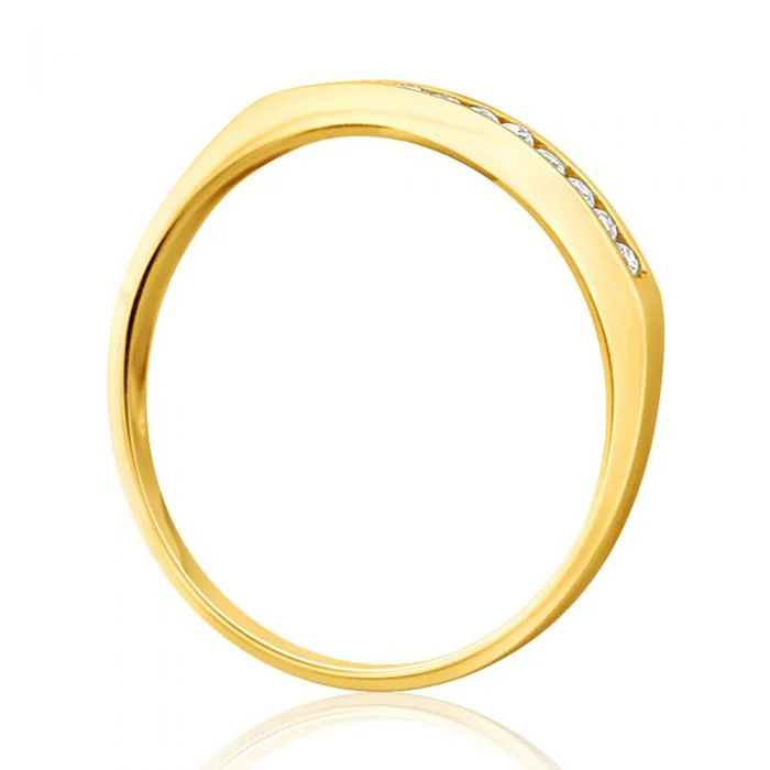 9ct Yellow Gold Diamond Ring Set with 10 Stunning Brilliant Diamonds - Image 2
