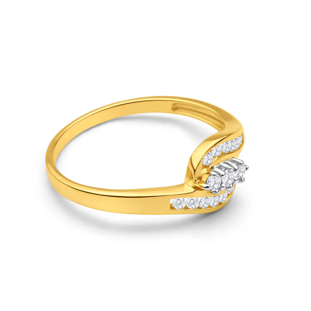 9ct Yellow Gold Diamond Ring Set with 15 Brilliant Diamonds - Image 2