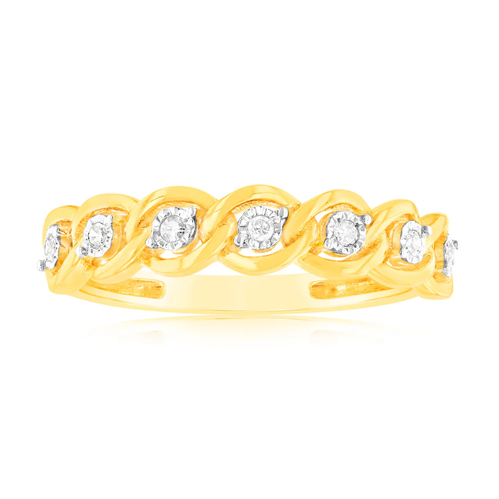 9ct Yellow Gold Diamond Ring with 7 Round Brilliant Diamonds in Disc Setting