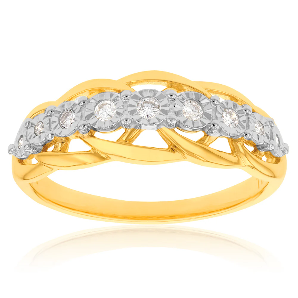 9ct Yellow Gold Diamond Ring with 9 Brilliant Diamonds