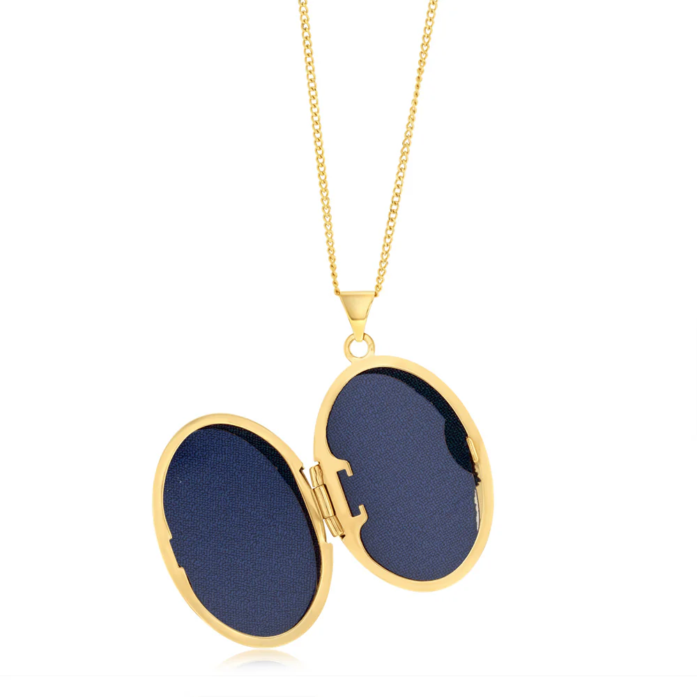 9ct Yellow Gold Engraved Oval Locket - Image 2