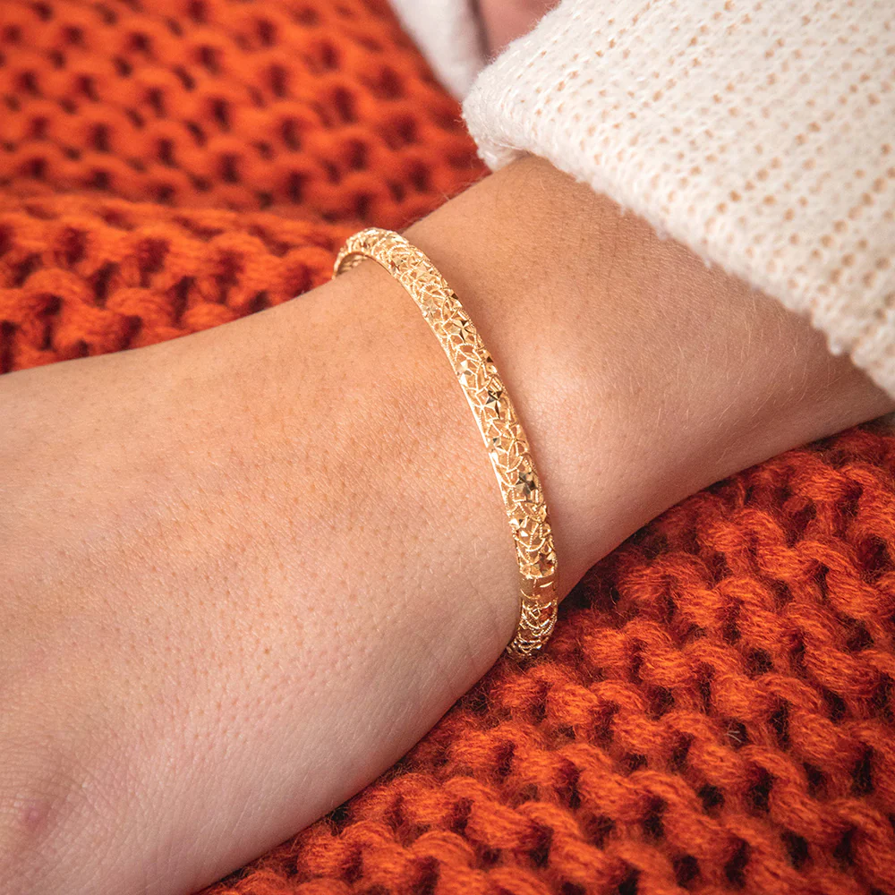 9ct Yellow Gold Fancy Mesh 65mm Bangle - Image 3