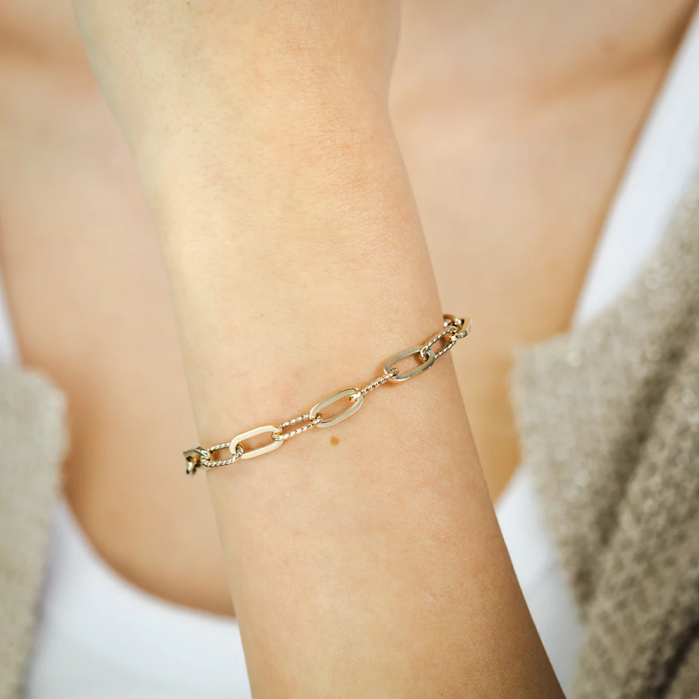 9ct Yellow Gold Fancy Paperclip 19cm Bracelet - Image 4
