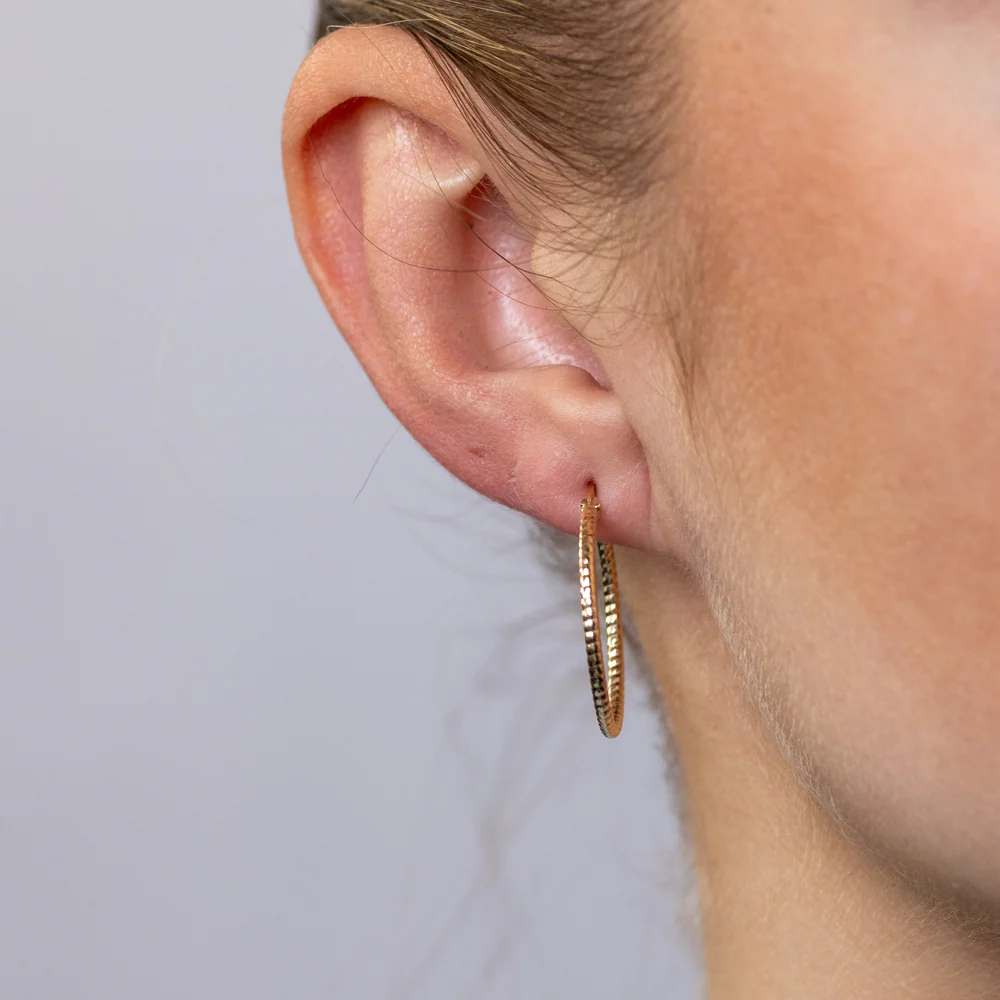 9ct Yellow Gold Grooved 20mm Hoop Earrings - Image 2
