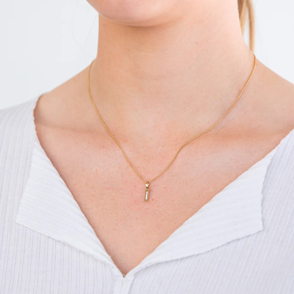 9ct Yellow Gold Initial I Zirconia Pendant - Image 2