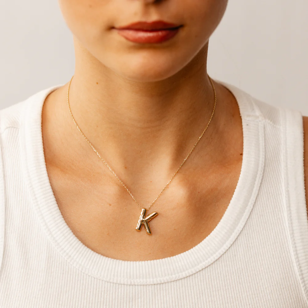 9ct Yellow Gold Initial 'K' Puffed Pendant on 43cm Chain - Image 2
