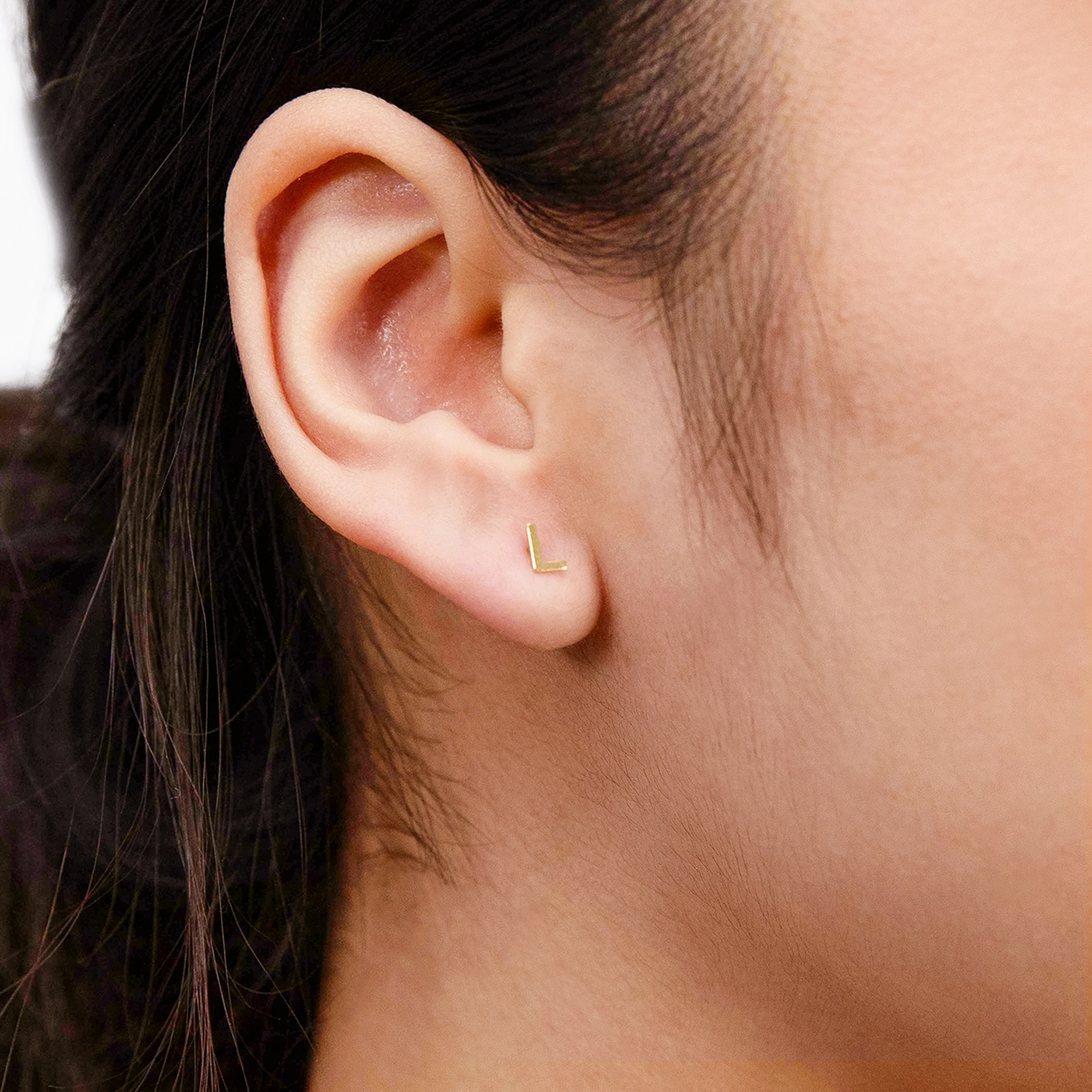 9ct Yellow Gold Mini Initial "L" Stud Earrings - Image 2