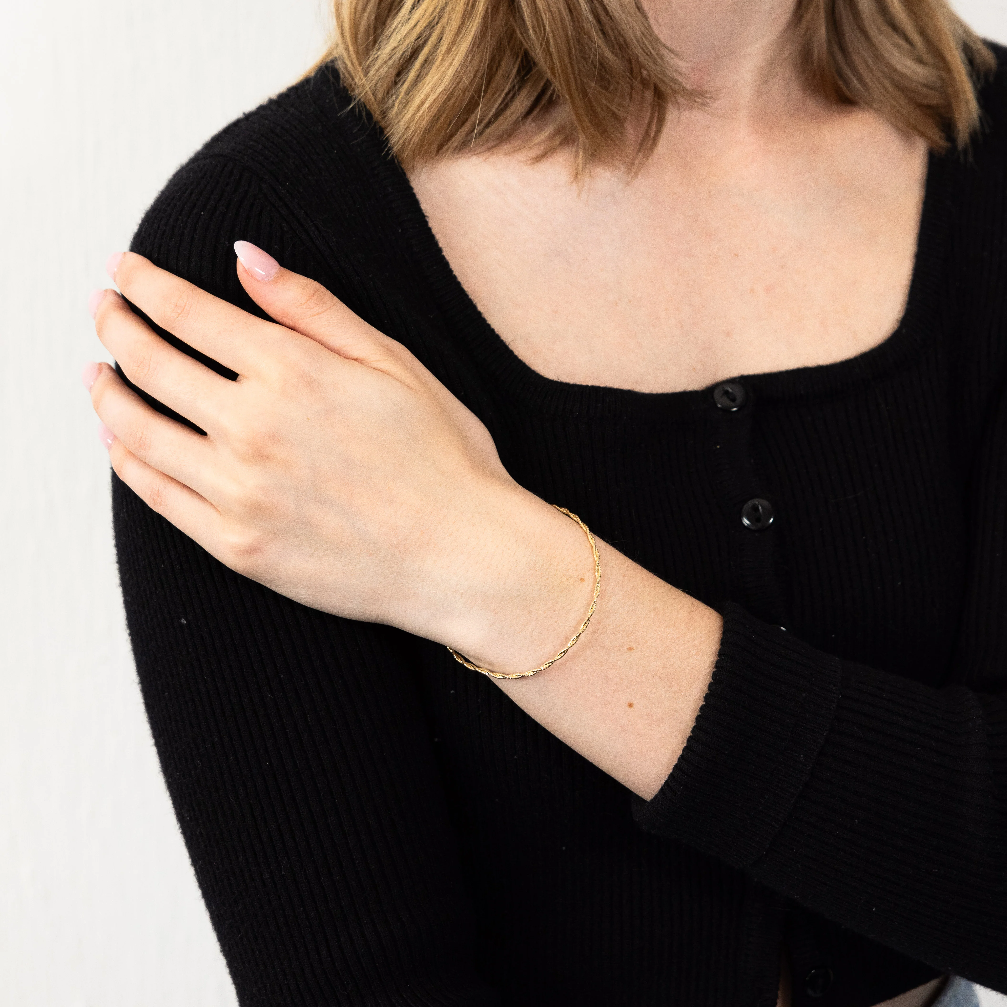 9ct Yellow Gold Omega 19cm Bracelet - Image 2