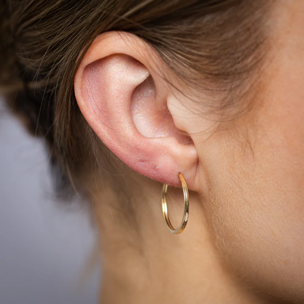 9ct Yellow Gold Plain 20mm Sleeper Earrings - Image 2