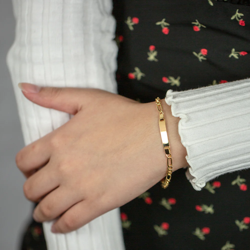 9ct Yellow Gold Silver Filled 19cm Figaro Bracelet - Image 3