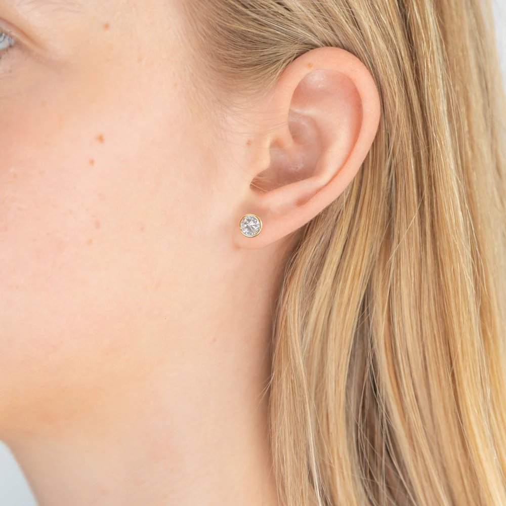 9ct Yellow Gold Silver Filled Cubic Zirconia 6mm Round Stud Earrings - Image 2