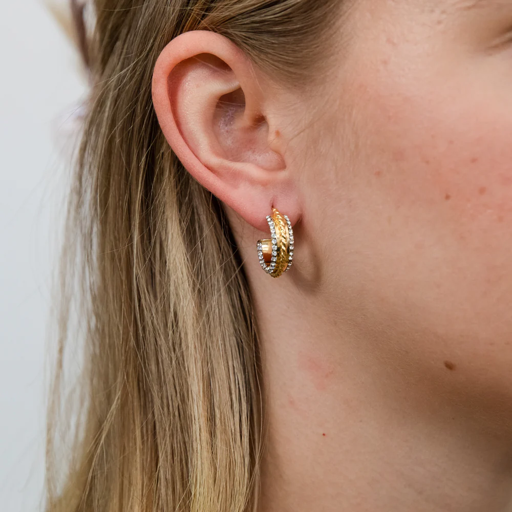 9ct Yellow Gold Silverfilled Crystals on Edges of Half Hoop Earrings - Image 2