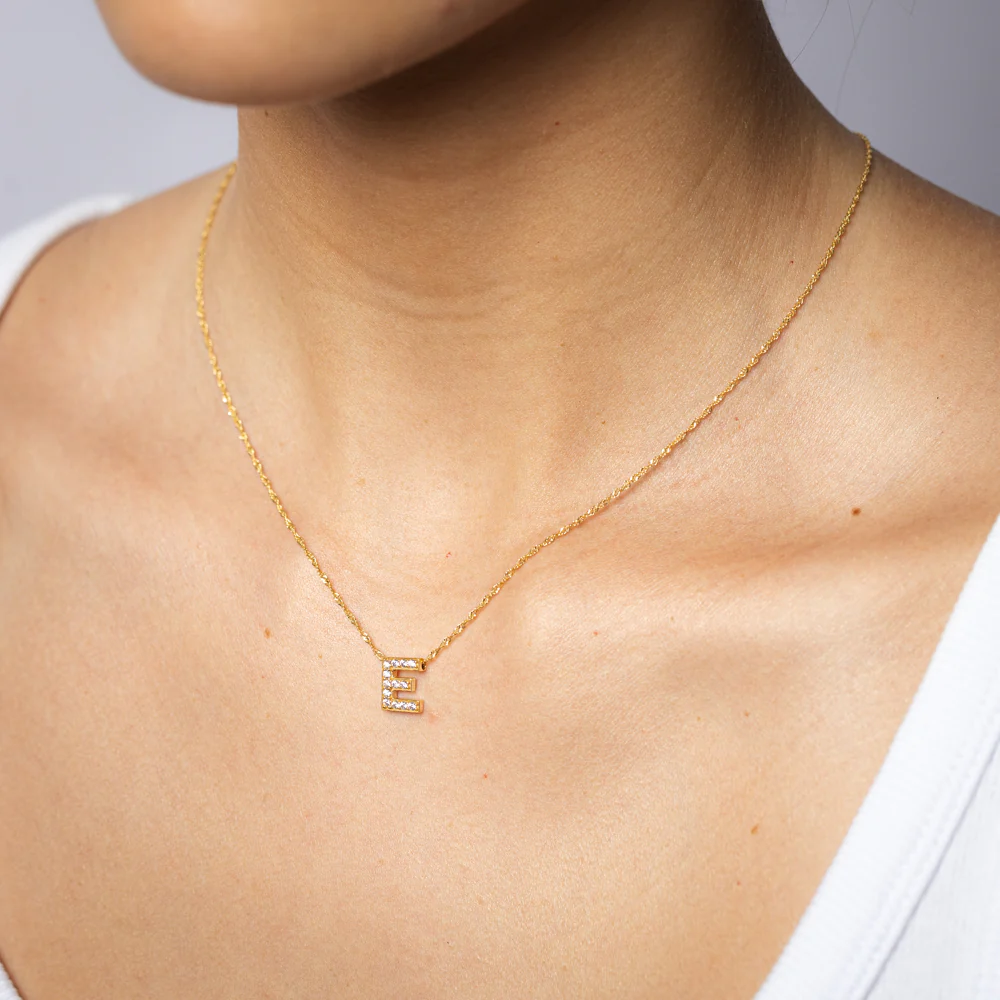 9ct Yellow Gold Silverfilled Cubic Zirconia Initial Letter "E" Pendant On Chain - Image 2