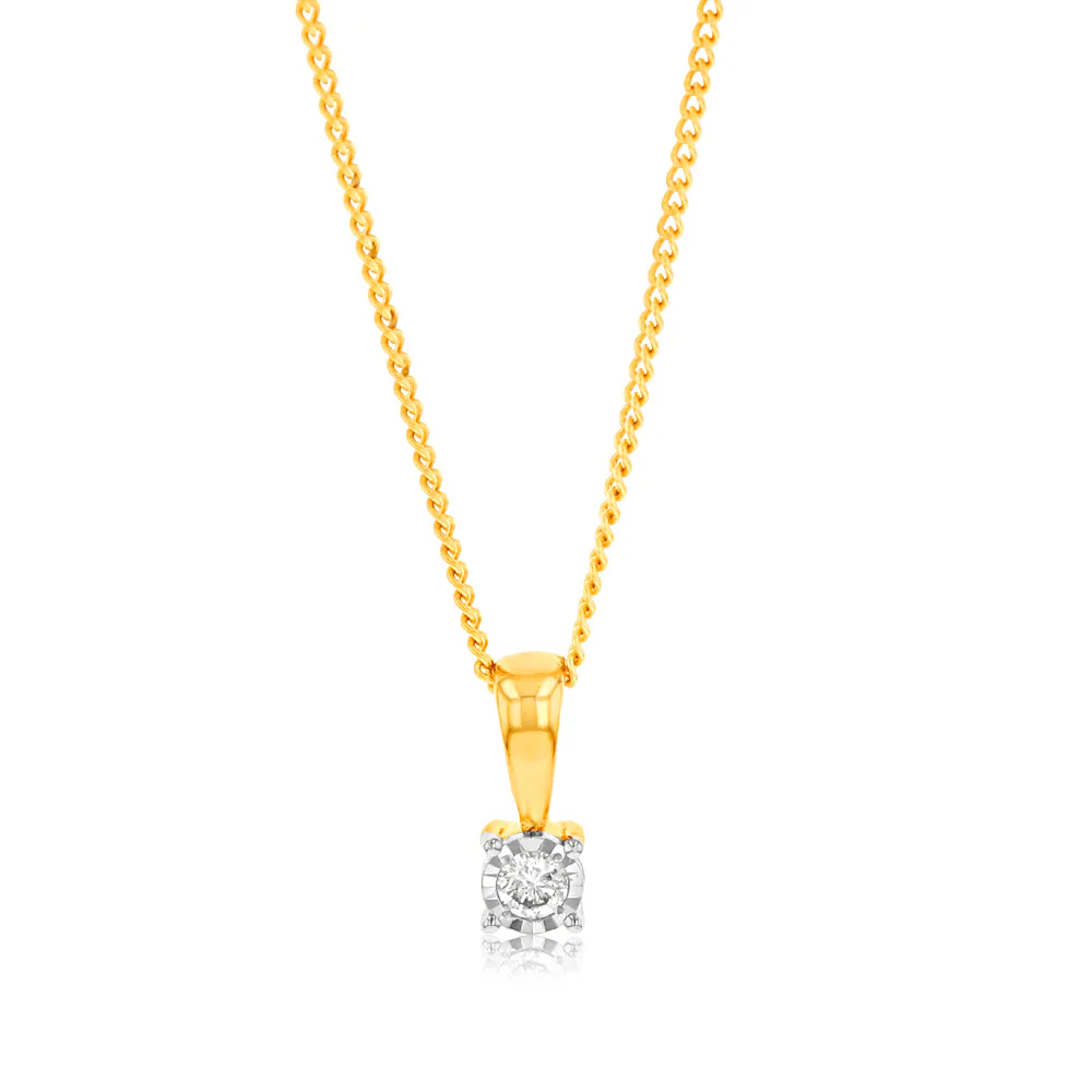 9ct Yellow Gold Solitare Diamond Pendant
