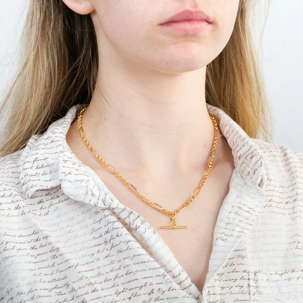 9ct Yellow Gold "T" Bar Pendant on 45cm Fancy Chain - Image 3