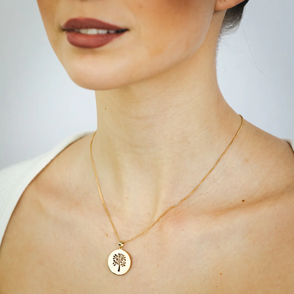 9ct Yellow Gold Tree of Life Medallion Pendant - Image 2