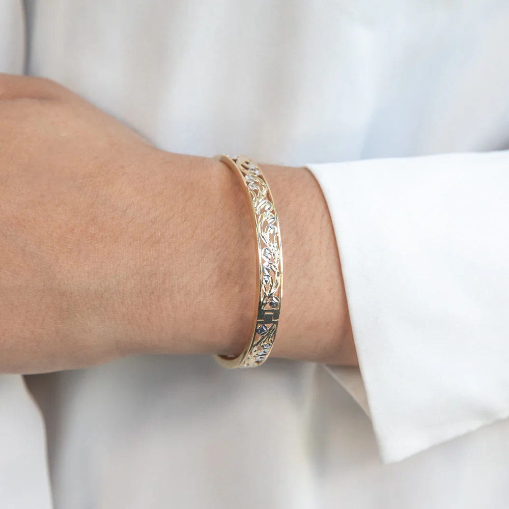 9ct Yellow Gold & White Gold Fancy Oval Bangle - Image 2