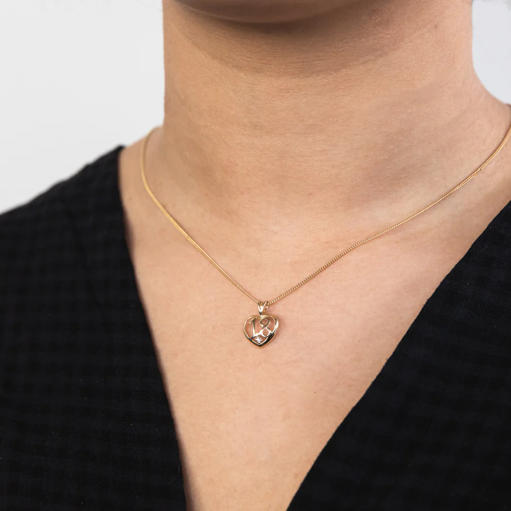 9ct Yellow Gold Zirconia Number 18 Heart Pendant - Image 2