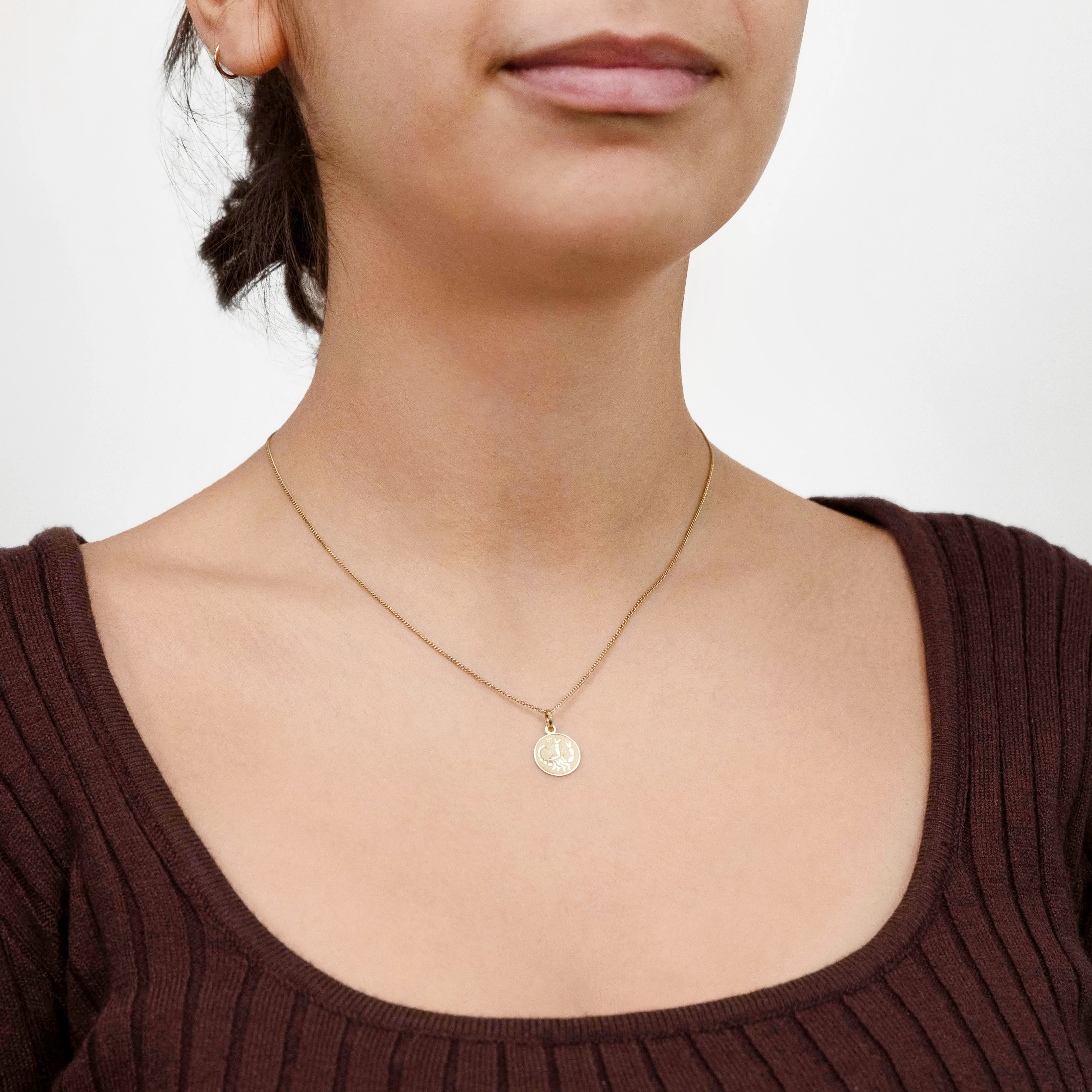 9ct Yellow Gold Zodiac Scorpio Pendant - Image 2