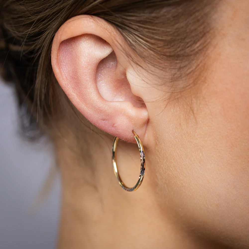 9ct Yellow White And Rose Gold Tricolour Silverfilled Diamond Cut 1.8 X 25mm Hoop Earrings - Image 2
