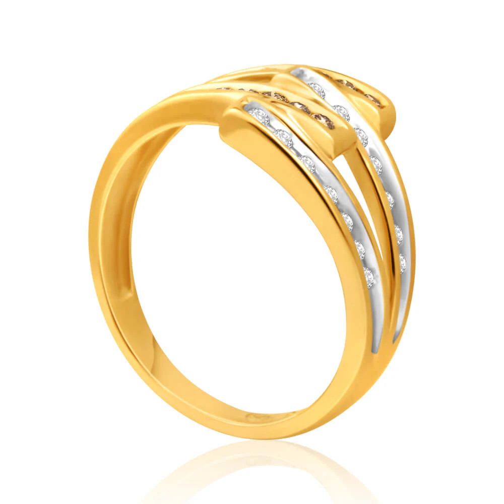 Australian Diamond 9ct Yellow Gold Diamond Ring - Image 2