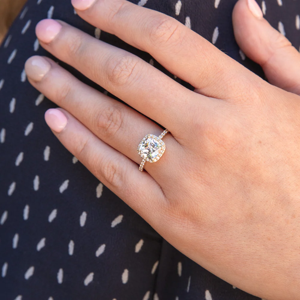 Cubic Zirconia Cushion Cut Ring in 9ct Yellow Gold - Image 3