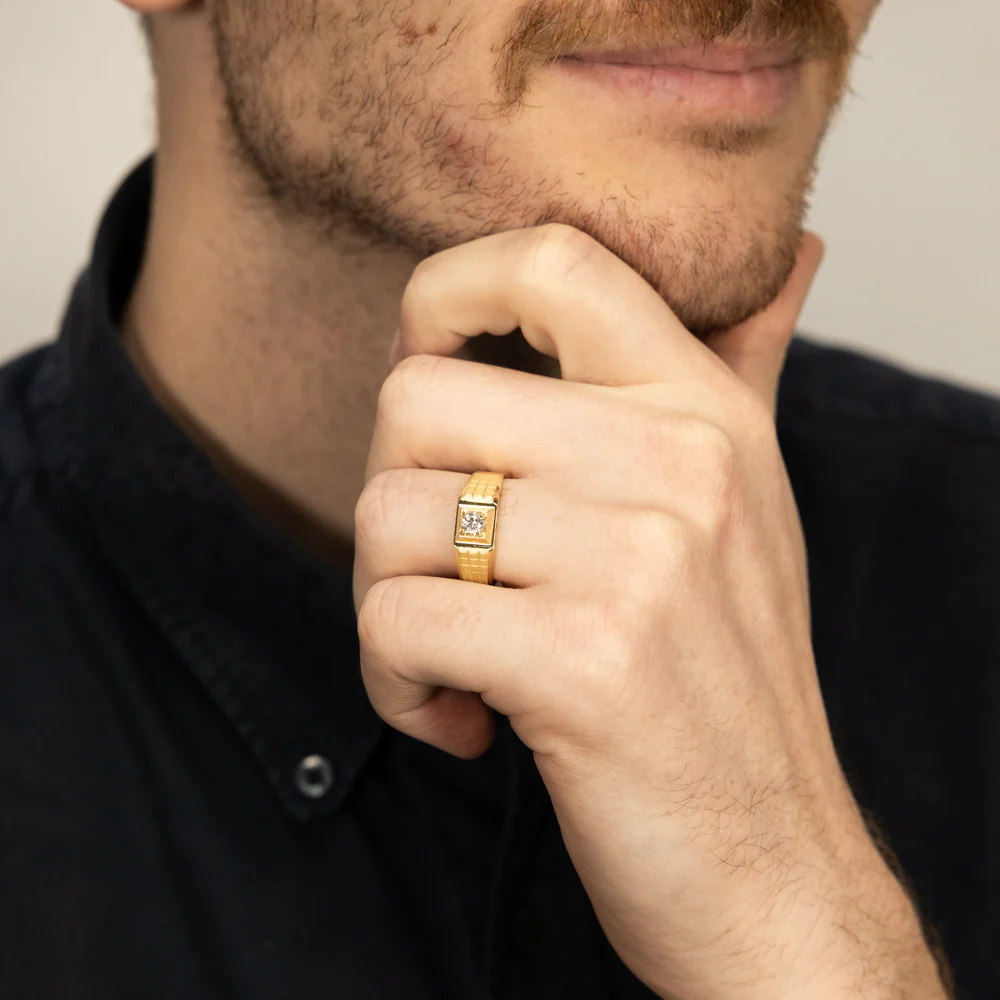 Cubic Zirconia Gents Ring in 9ct Yellow Gold - Image 3
