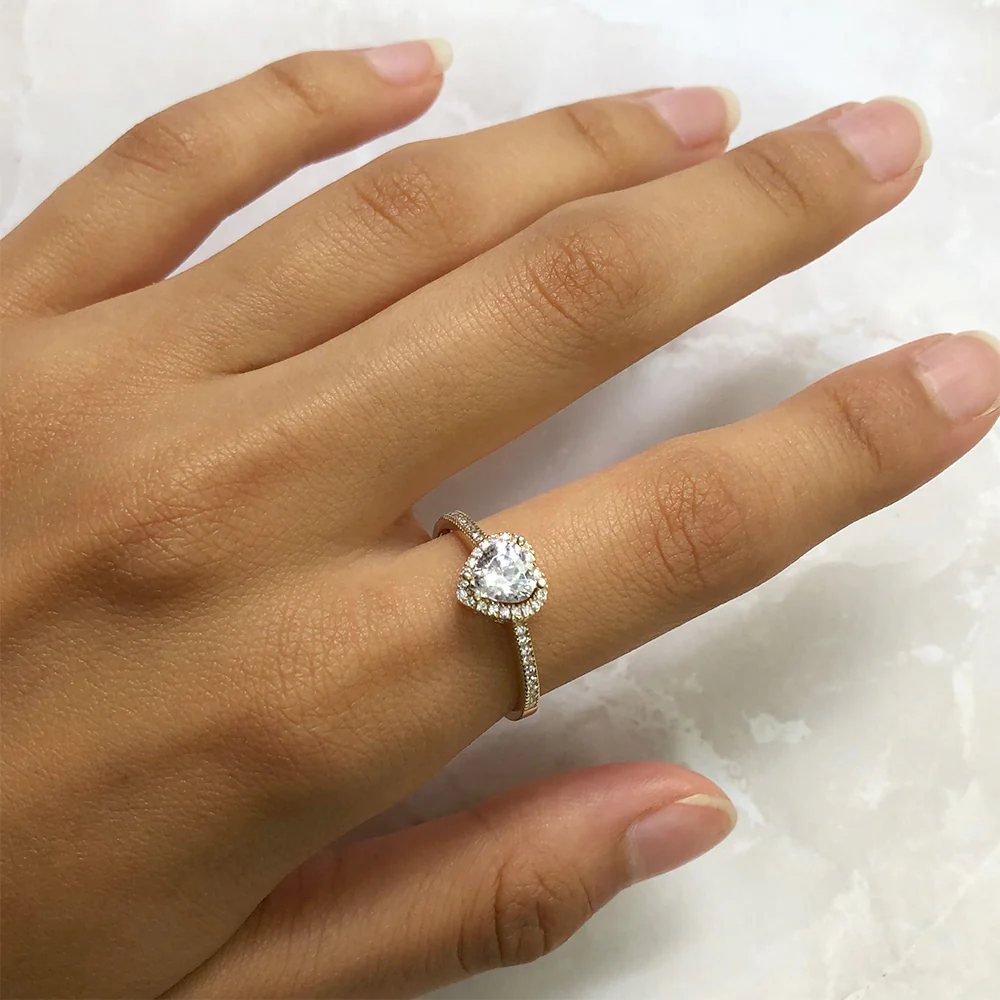 Cubic Zirconia Heart Ring in 9ct Yellow Gold - Image 3