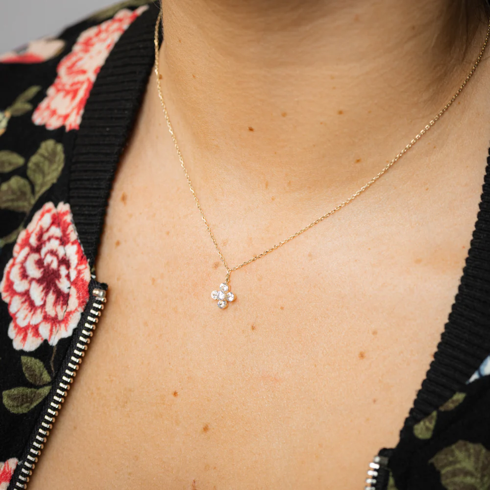 Cubic Zirconia on Adjustable 41-43cm Necklace in 9ct Yellow Gold Chain - Image 2