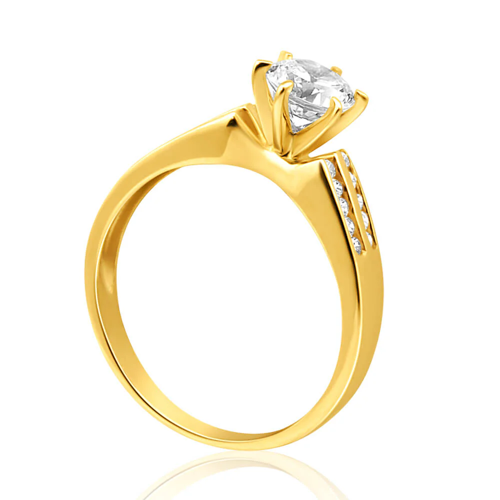 Cubic Zirconia Ring in 9ct Yellow Gold - Image 2