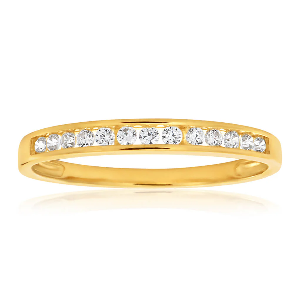 Cubic Zirconia Ring in 9ct Yellow Gold