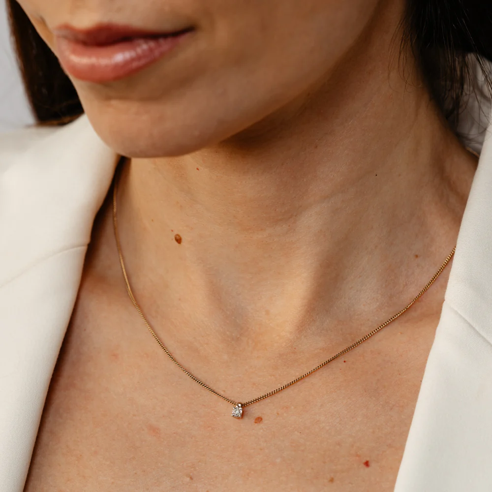 Diamond Pendant in 9ct Yellow Gold - Image 2