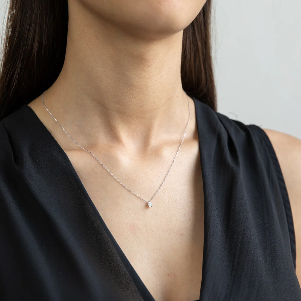 Diamond Pendant on 45cm Chain in 9ct White Gold - Image 2