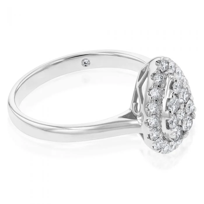 Flawless 1/2 carat 9ct White Gold Diamond Ring - Image 2