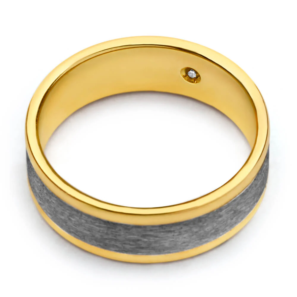 Flawless Cut 9ct Yellow Gold & Titanium 7mm Ring - Image 2