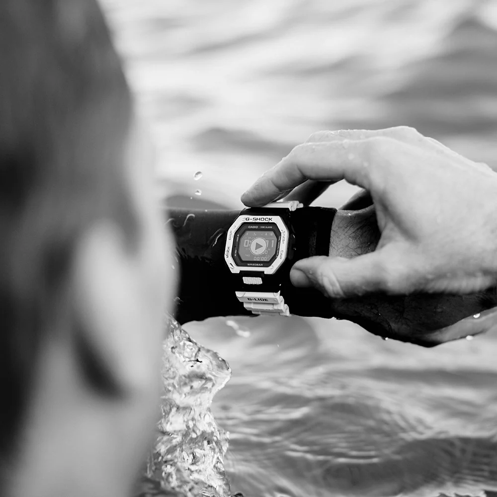 G-Shock GBX100-7D Bluetooth - Image 4
