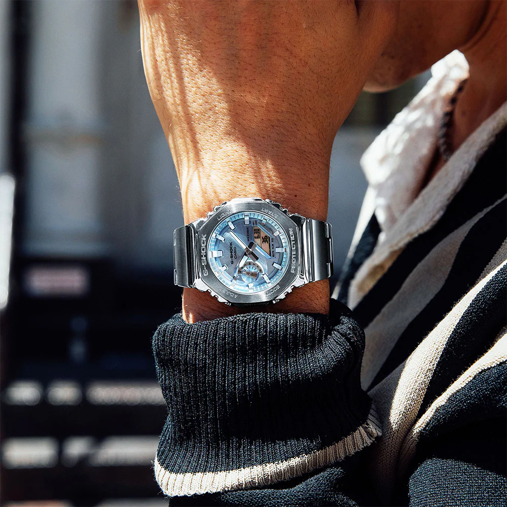 G-Shock GM2110D-2A G-Steel Metal Covered 'CasiOak' - Image 4