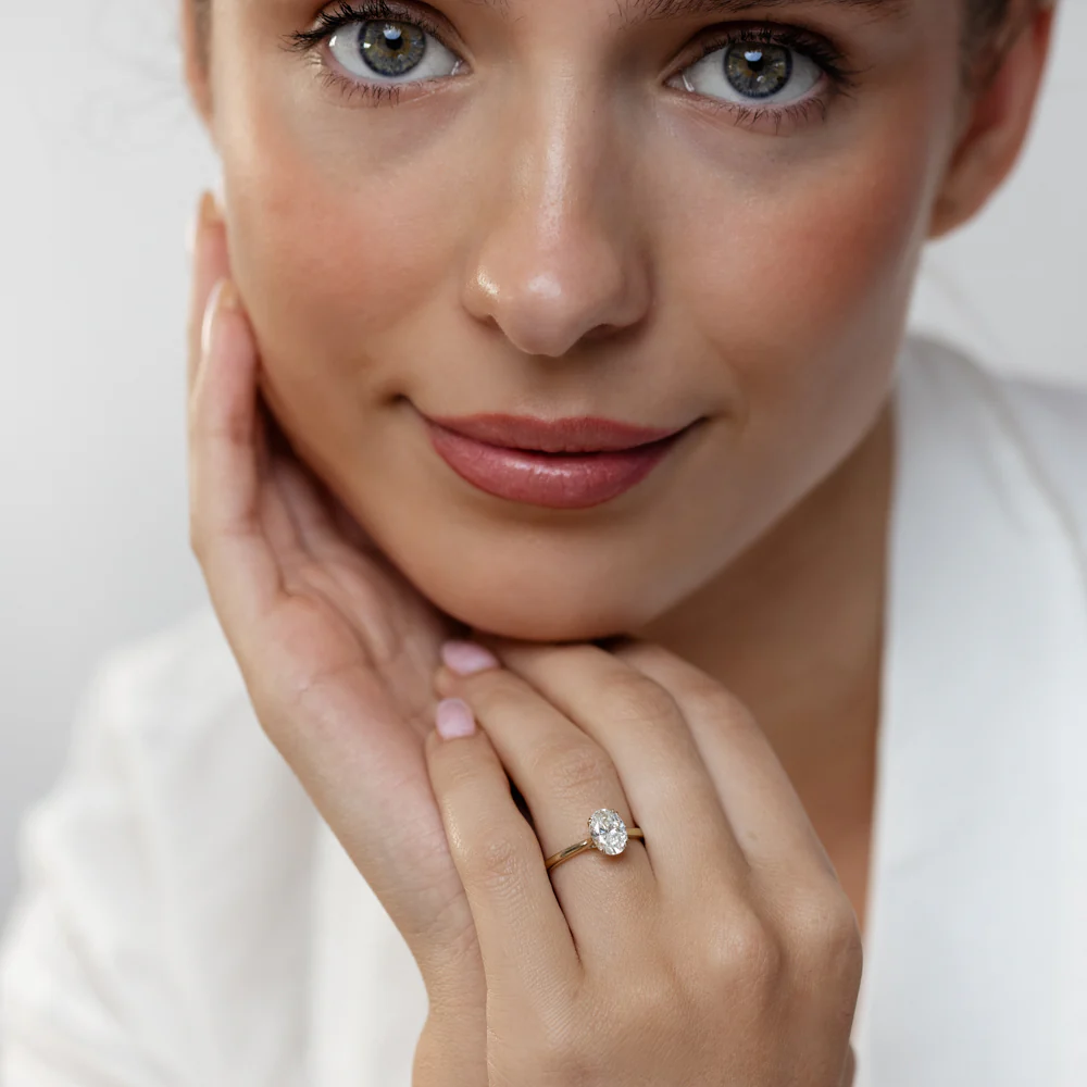 Luminesce Lab Grown 1.20 Carat Diamond Solitaire Oval Ring in 9ct Yellow Gold - Image 4