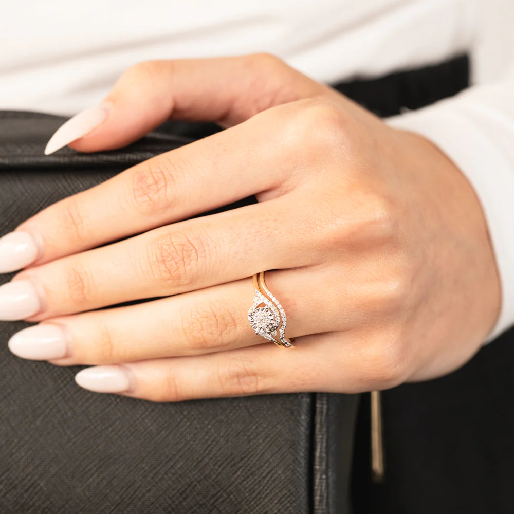 Luminesce Lab Grown 1/5 Carat Diamond Bridal Ring Set in 9ct Yellow Gold - Image 4