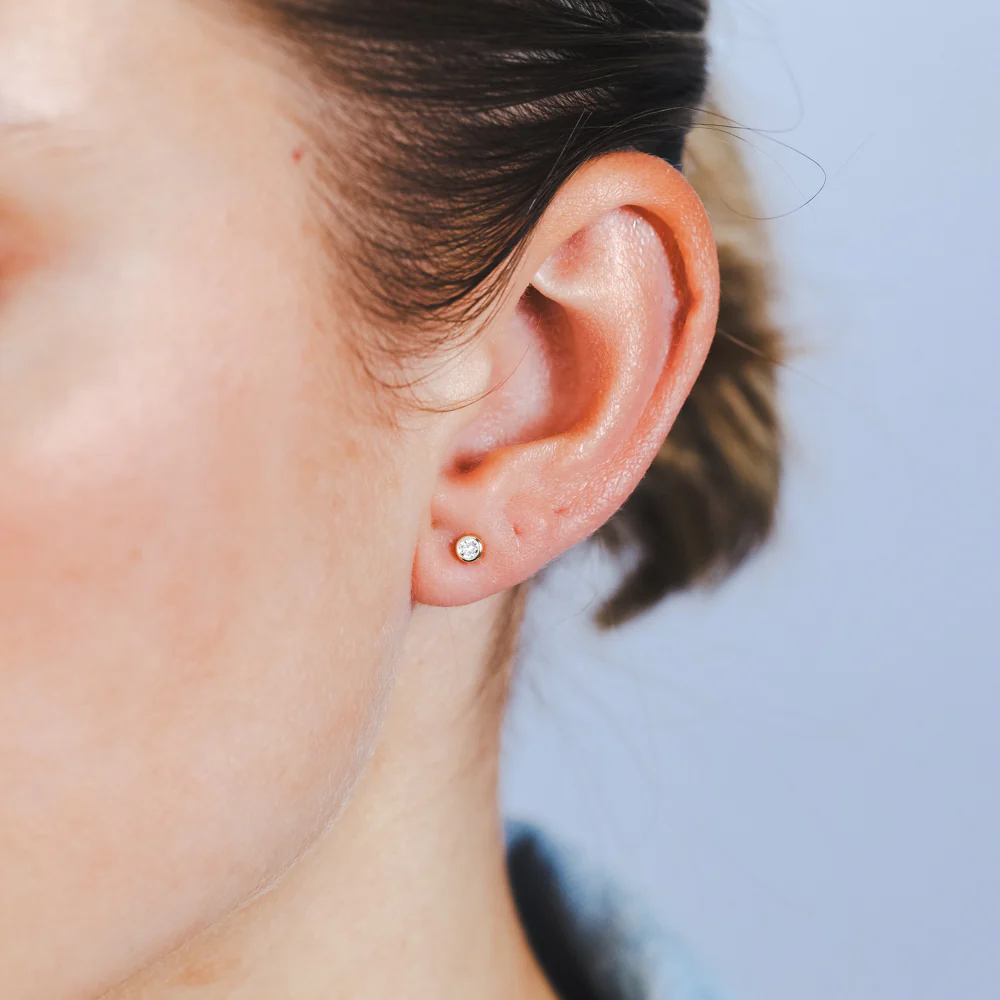 Luminesce Lab Grown 1/6 Carat Diamond Bezel Set Earring in 9ct Yellow Gold - Image 2