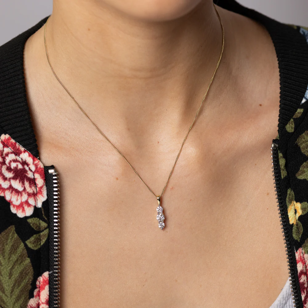 Luminesce Lab Grown 1 Carat Diamond Pendant in 9ct Yellow Gold on 45cm Chain - Image 2